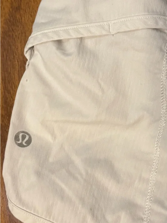 Lululemon Speed Up Shorts – White  size 8 - Picture 3 of 5